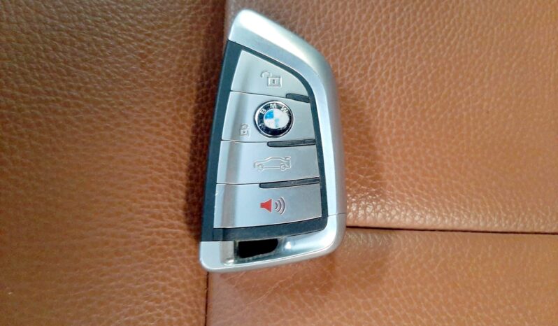 BMW 330e  HIBRIDO 2017 lleno