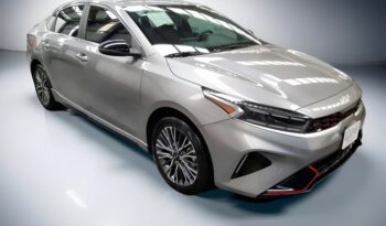 KIA FORTE GT 2024 lleno