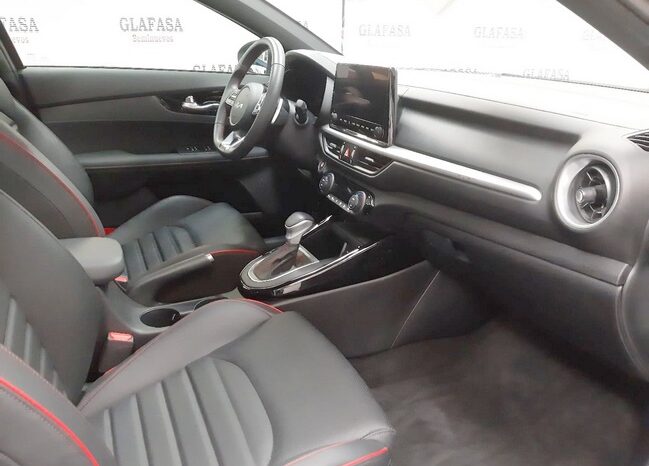 KIA FORTE GT 2024 lleno