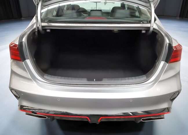 KIA FORTE GT 2024 lleno