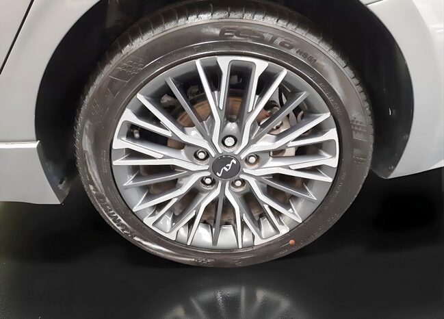 KIA FORTE GT 2024 lleno