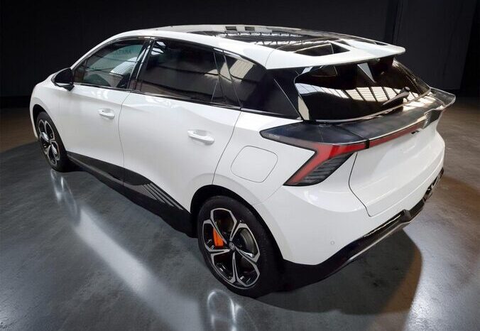 MG MG4 X-POWER 2024 lleno