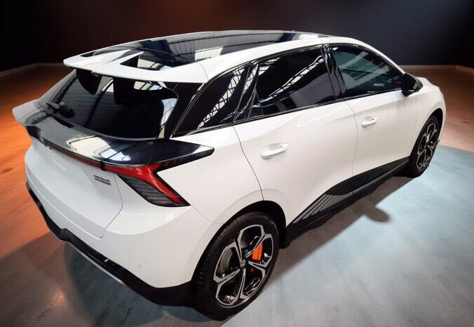 MG MG4 X-POWER 2024 lleno