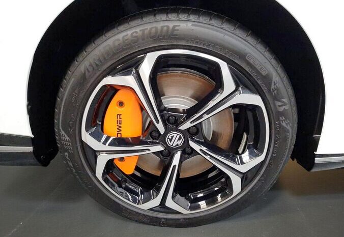 MG MG4 X-POWER 2024 lleno