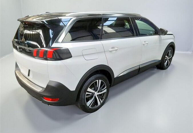 PEUGEOT 5008 ALLURE PACK 2020 lleno