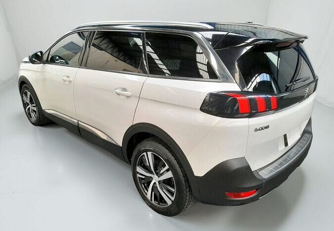 PEUGEOT 5008 ALLURE PACK 2020 lleno