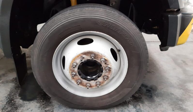 FORD F550 CON CAJA SECA Y RAMPA HIDRAULICA 2008 lleno