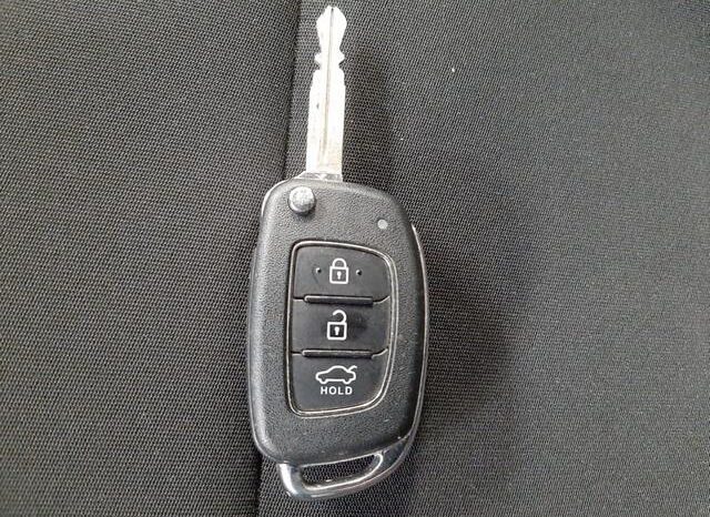 HYUNDAI GRAND i10 GL MID 2025 lleno