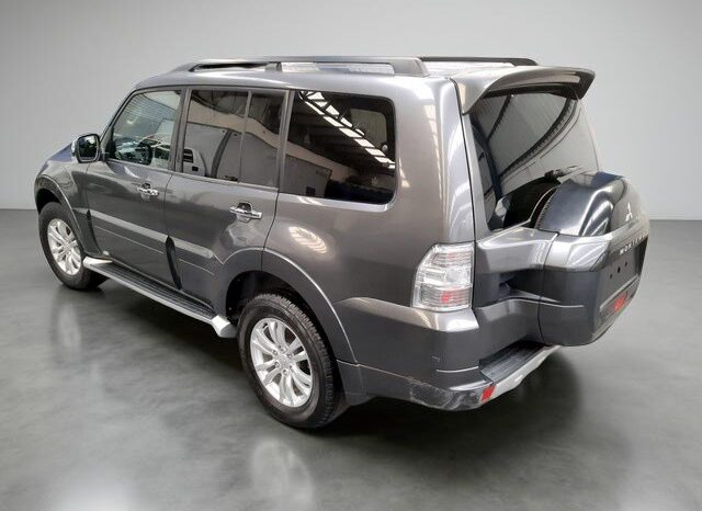 MITSUBISHI MONTERO LIMITED 2016 lleno