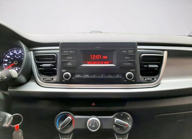 KIA RIO L STD. 2020 lleno
