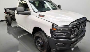 RAM 4000 CHASIS  PL V8 8AT 4X2 2026 lleno