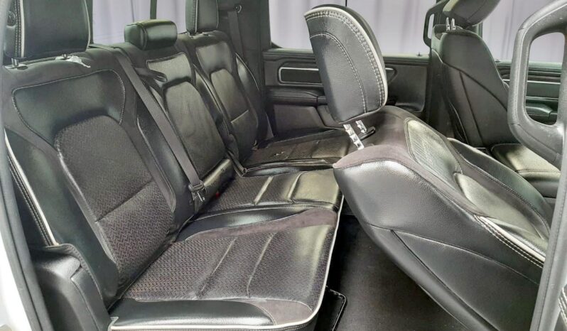 1500 LARAMIE SPORT CREW CAB 4X4 2025 lleno