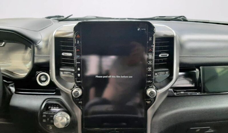 1500 LARAMIE SPORT CREW CAB 4X4 2025 lleno