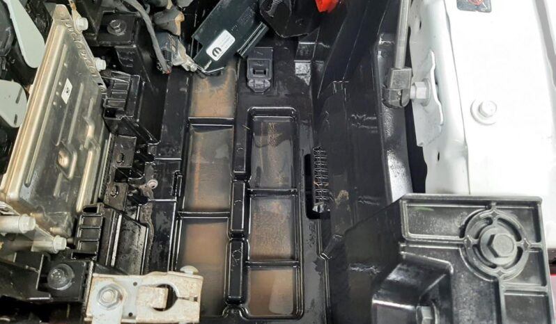 1500 LARAMIE SPORT CREW CAB 4X4 2025 lleno