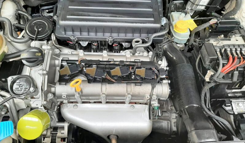 VOLKSWAGEN VENTO STARLINE 2016 lleno