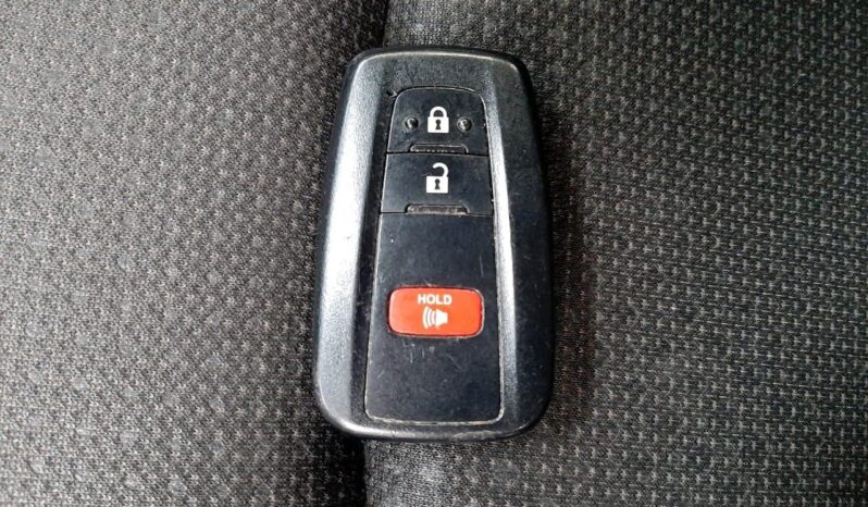 TOYOTA PRIUS BASE 2019 lleno