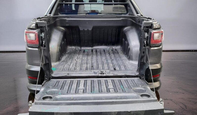 RAM 700 LARAMIE 2024 lleno