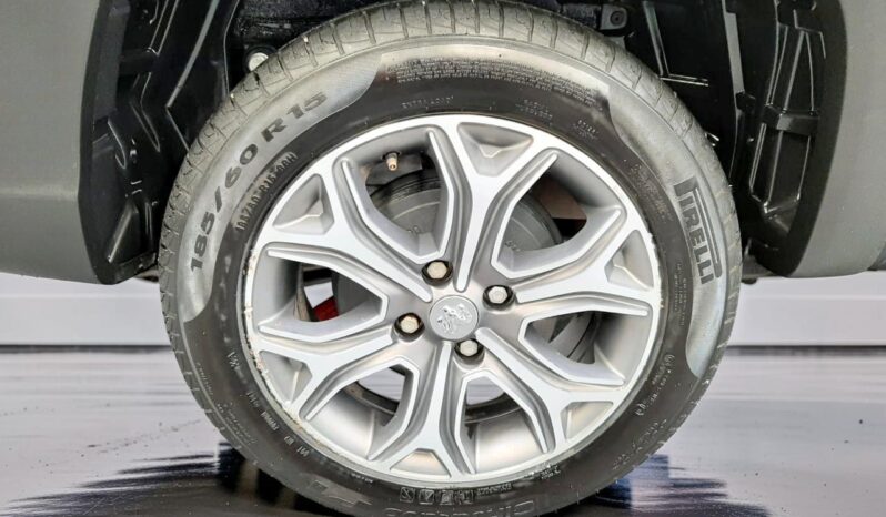 RAM 700 LARAMIE 2024 lleno