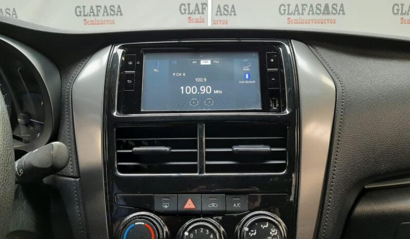 TOYOTA YARIS CORE 2022 lleno