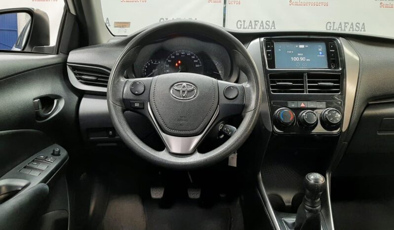 TOYOTA YARIS CORE 2022 lleno