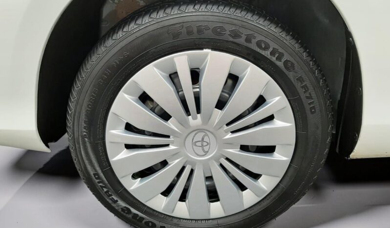 TOYOTA YARIS CORE 2022 lleno