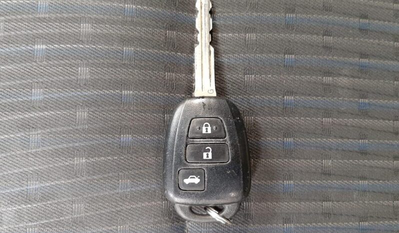 TOYOTA YARIS CORE 2022 lleno