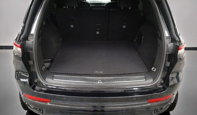 JEEP GRAND CHEROKEE L SUMMIT RESERVE 4X4 V8 5.7 Lts 2023 SERIE 2920 lleno