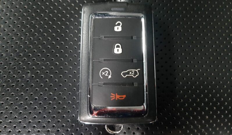 JEEP GRAND CHEROKEE L SUMMIT RESERVE 4X4 V8 5.7 Lts 2023 SERIE 2920 lleno