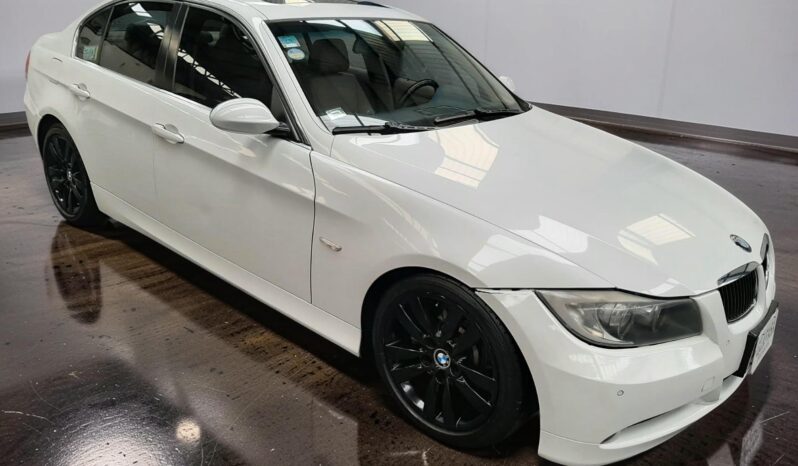 BMW 330i 2006 lleno