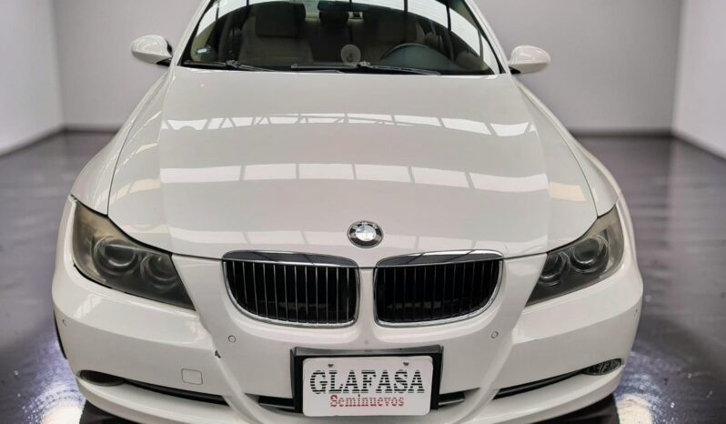 BMW 330i 2006 lleno