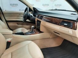 BMW 330i 2006 lleno