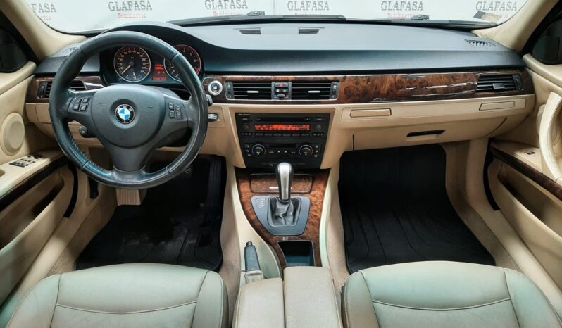 BMW 330i 2006 lleno