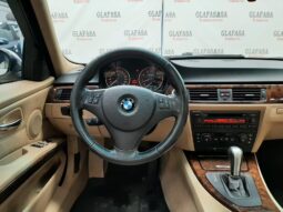 BMW 330i 2006 lleno