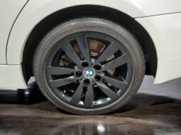 BMW 330i 2006 lleno
