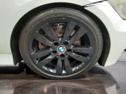 BMW 330i 2006 lleno