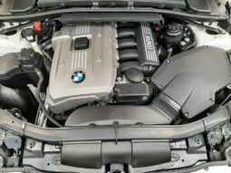 BMW 330i 2006 lleno