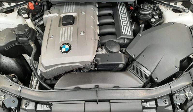 BMW 330i 2006 lleno